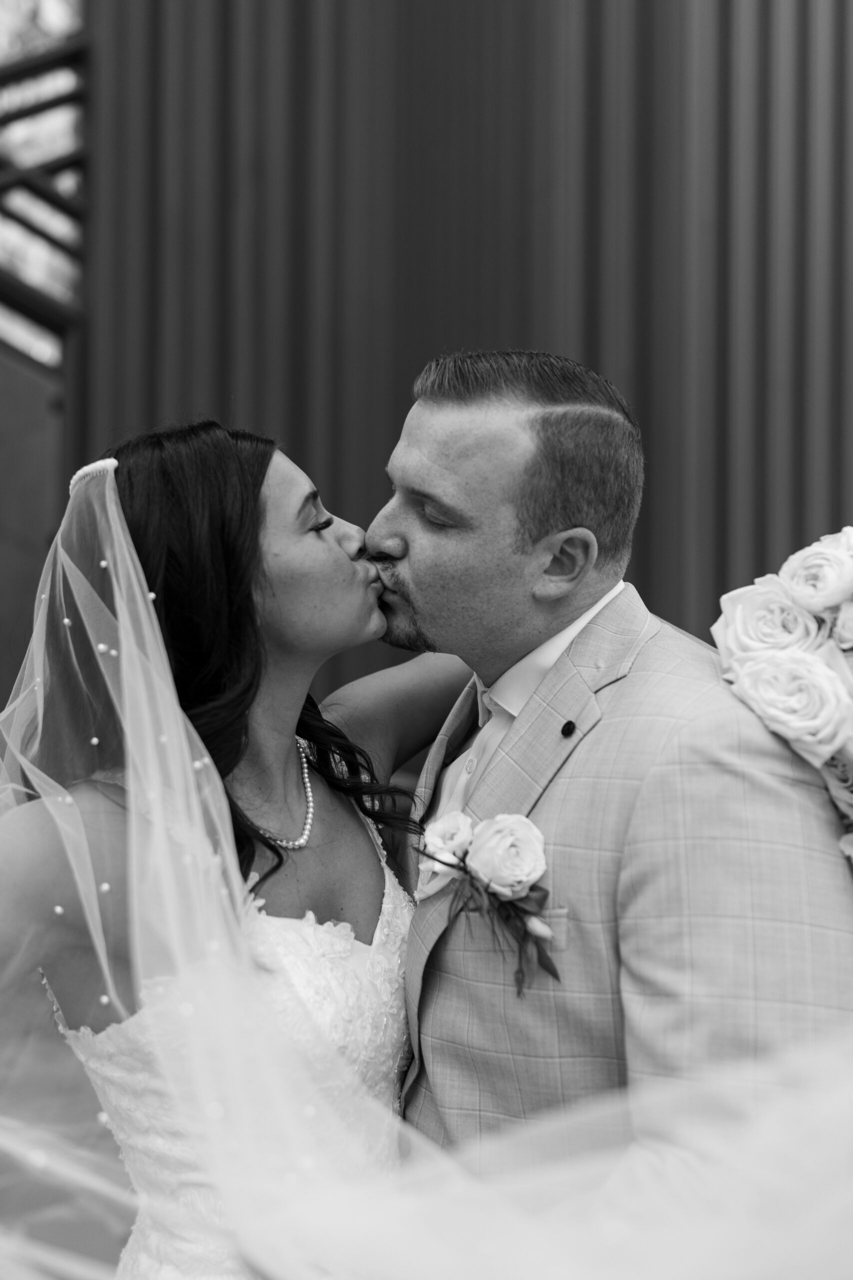 Thorncrown Chapel Elopement Photographer 