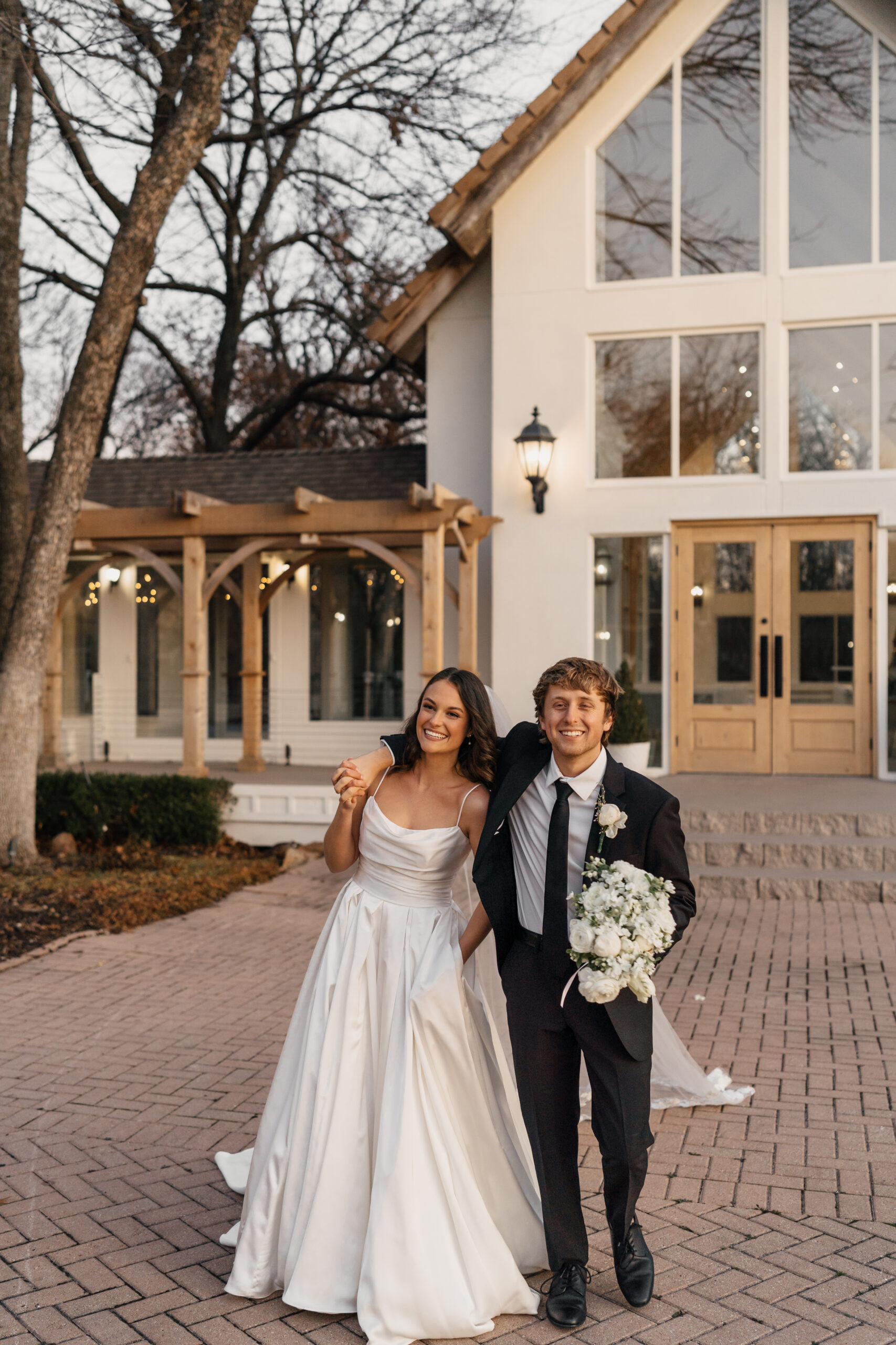 A Romantic New Year's Wedding at The Glass Chapel in Tulsa, OK 