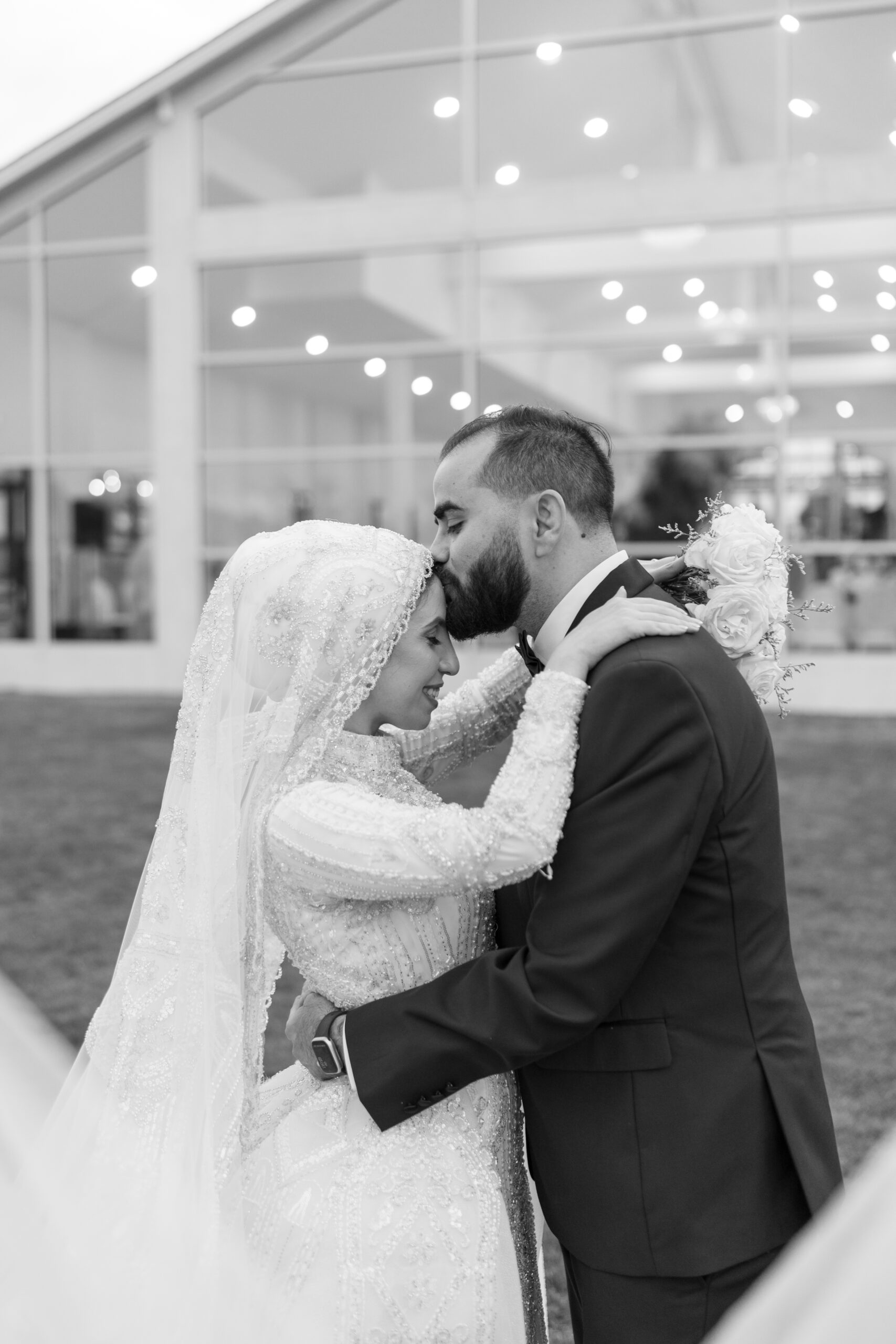 Romantic portraits at Vinterra Arab wedding