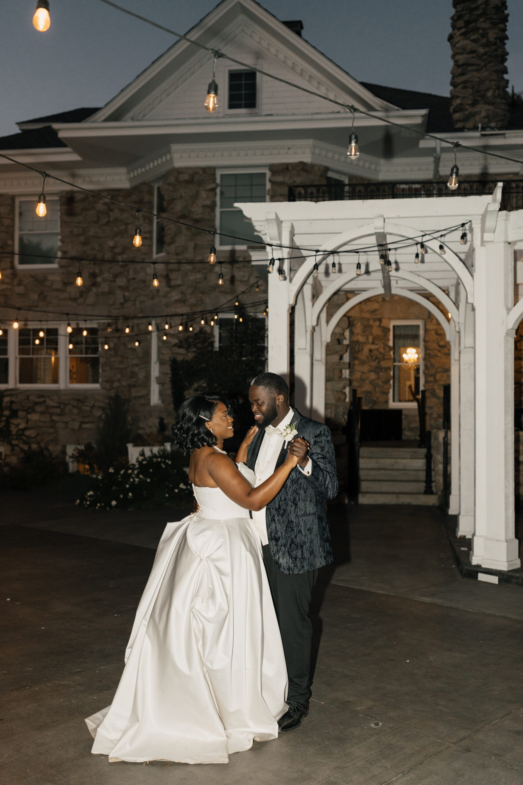 First dance under twinkle lights at Haseltine Estate