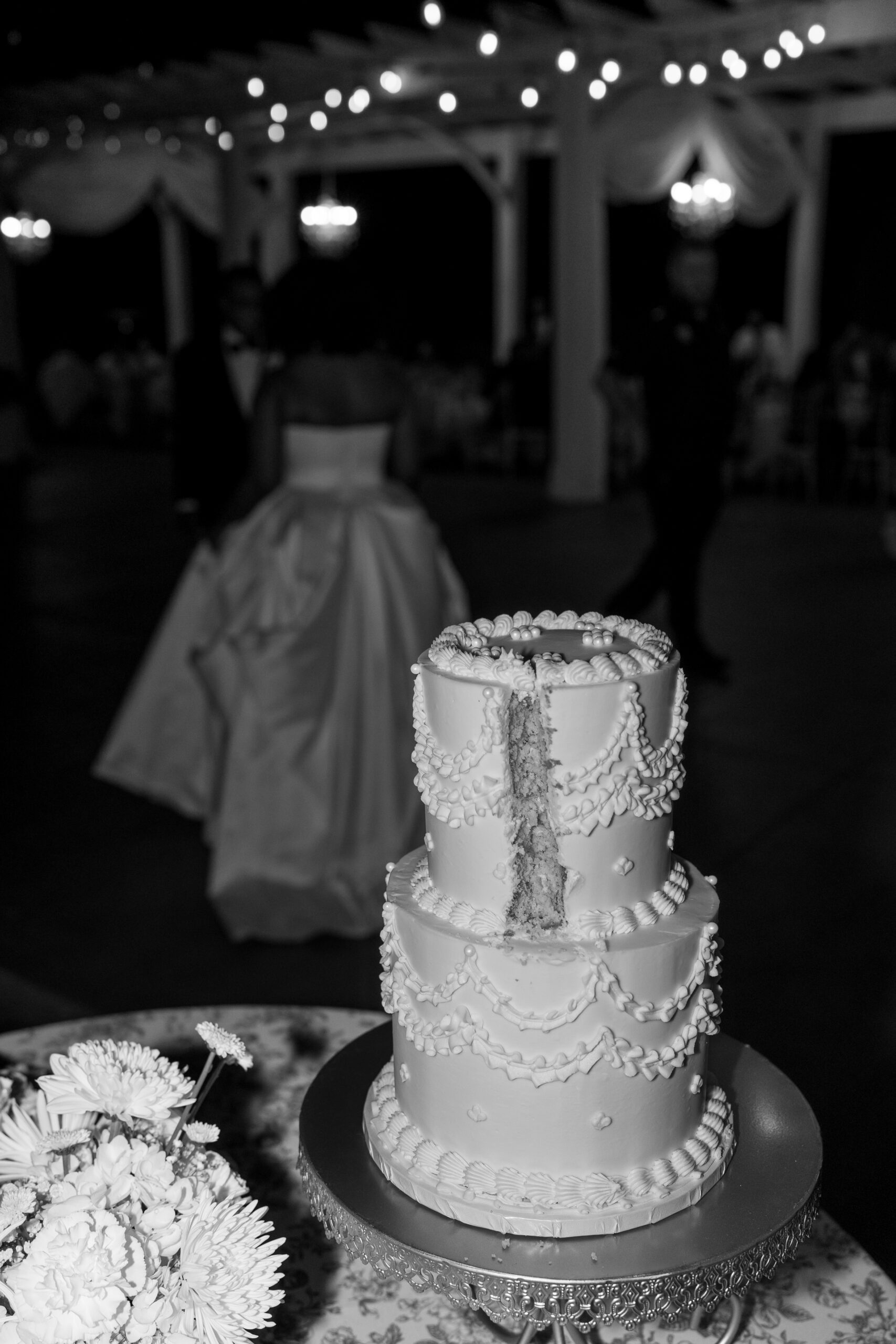 Sweet Kravings cake on vintage dessert table