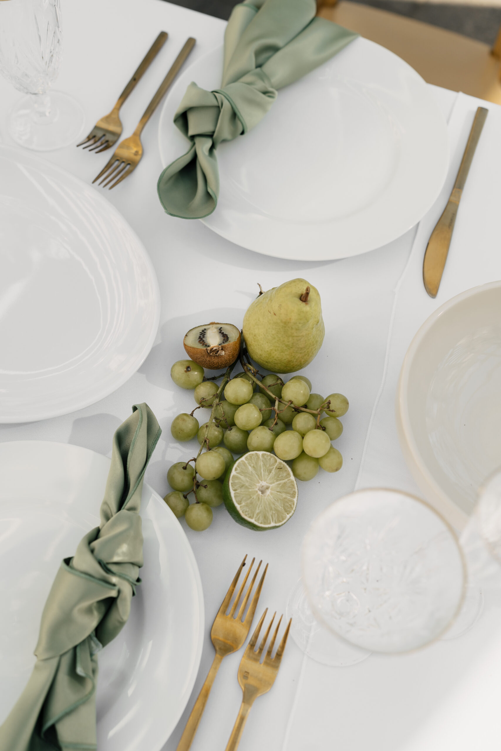 Romantic wedding photos from destination elopement in Italy