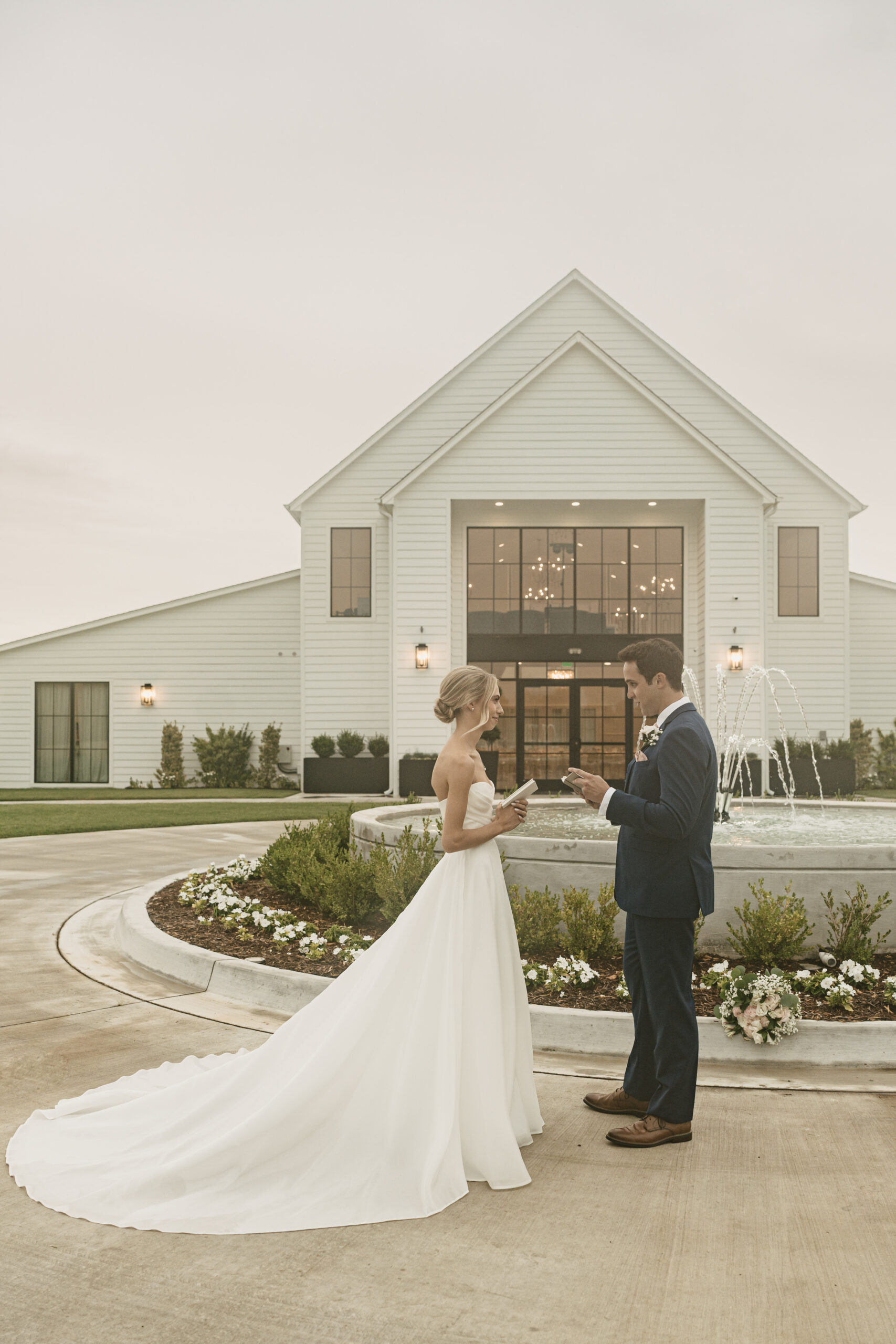 Tulsa wedding photography capturing authentic love stories