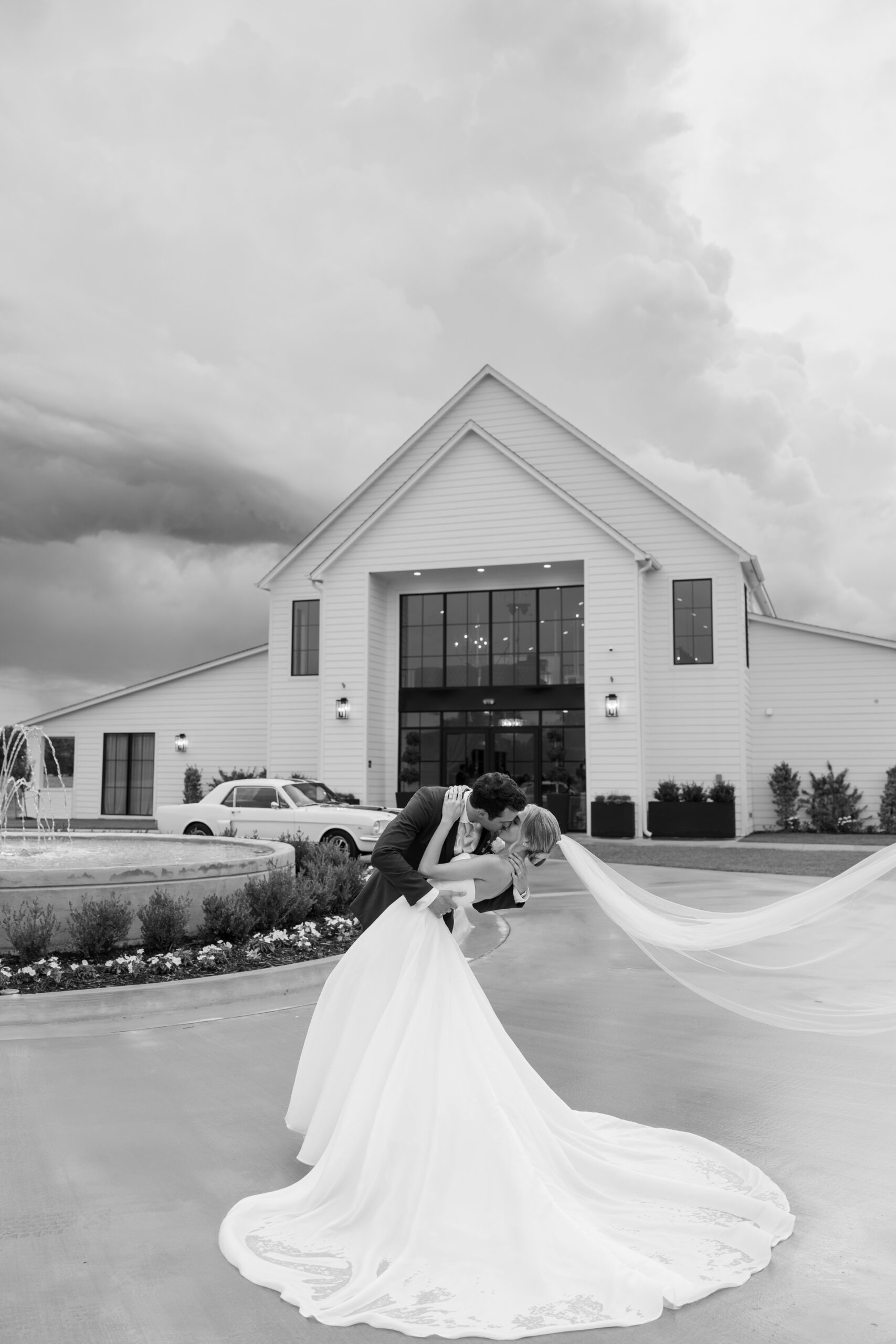Beautiful Oklahoma wedding photography of romantic couple portraits