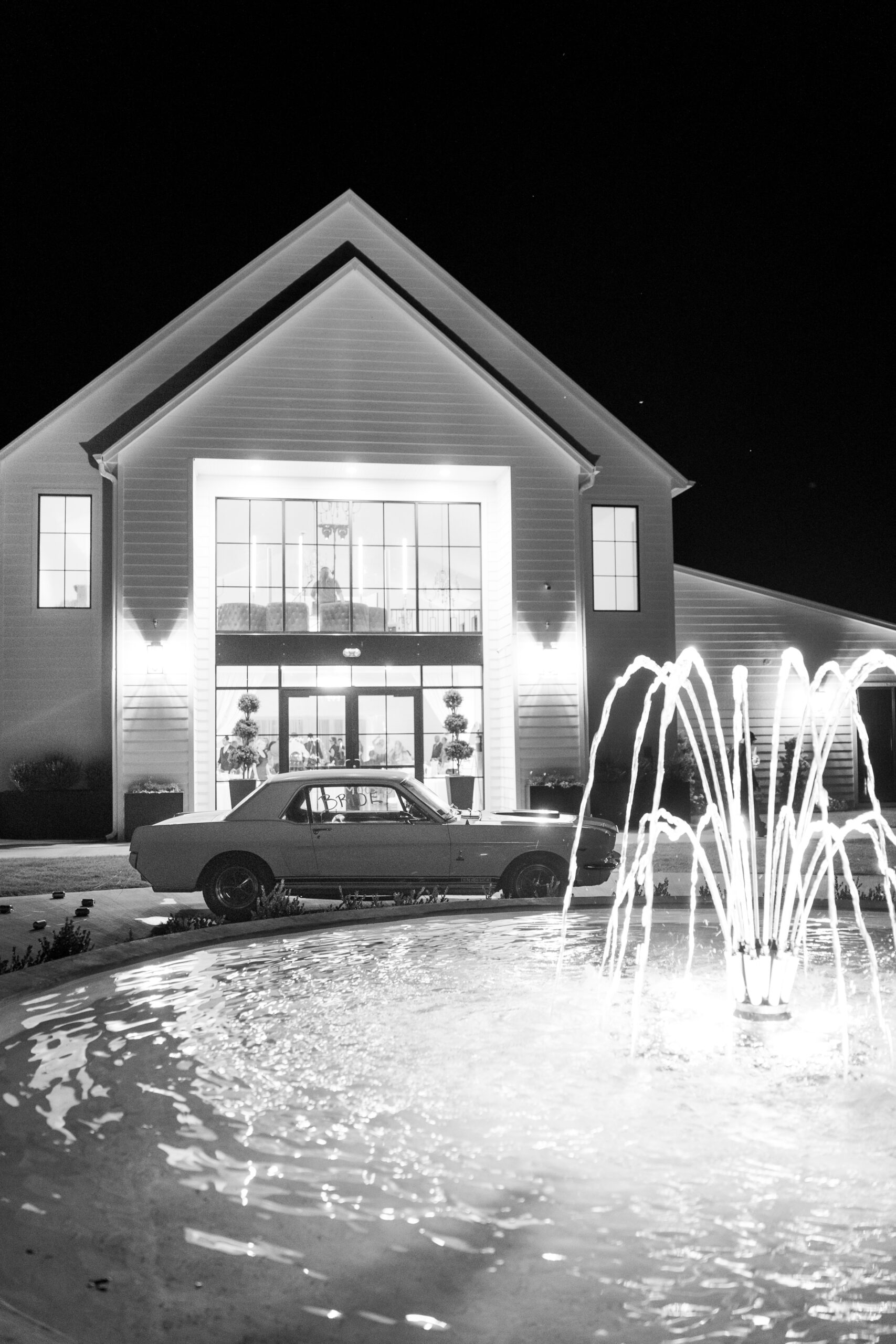 Classic car Tulsa weddings