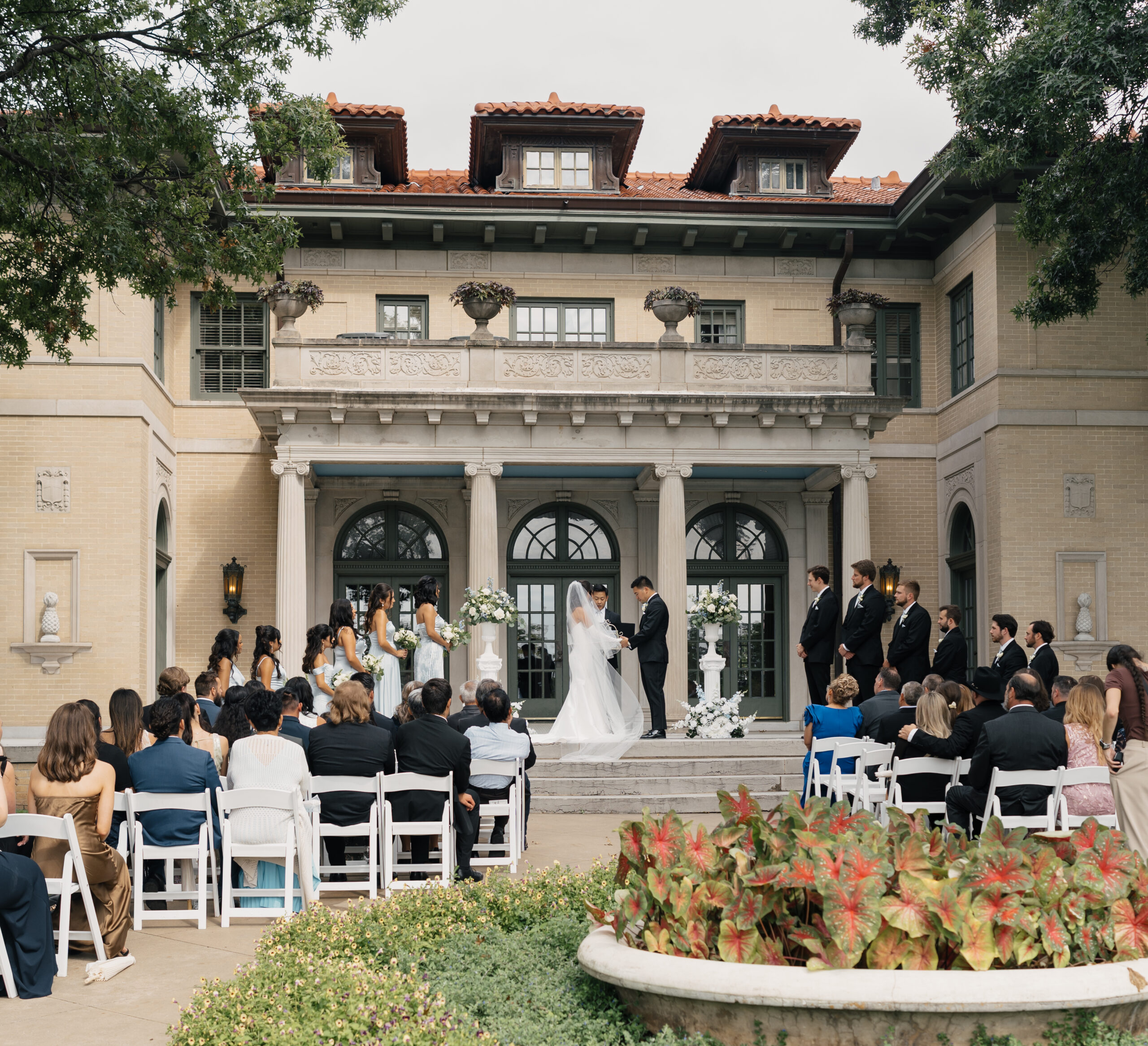 Tulsa Mansion at Woodward Park garden ceremony setup